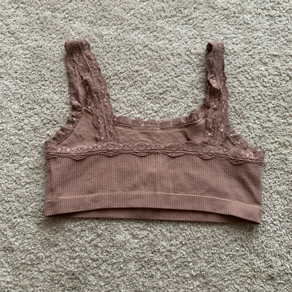 Garage crop top - Picture 2 of 3